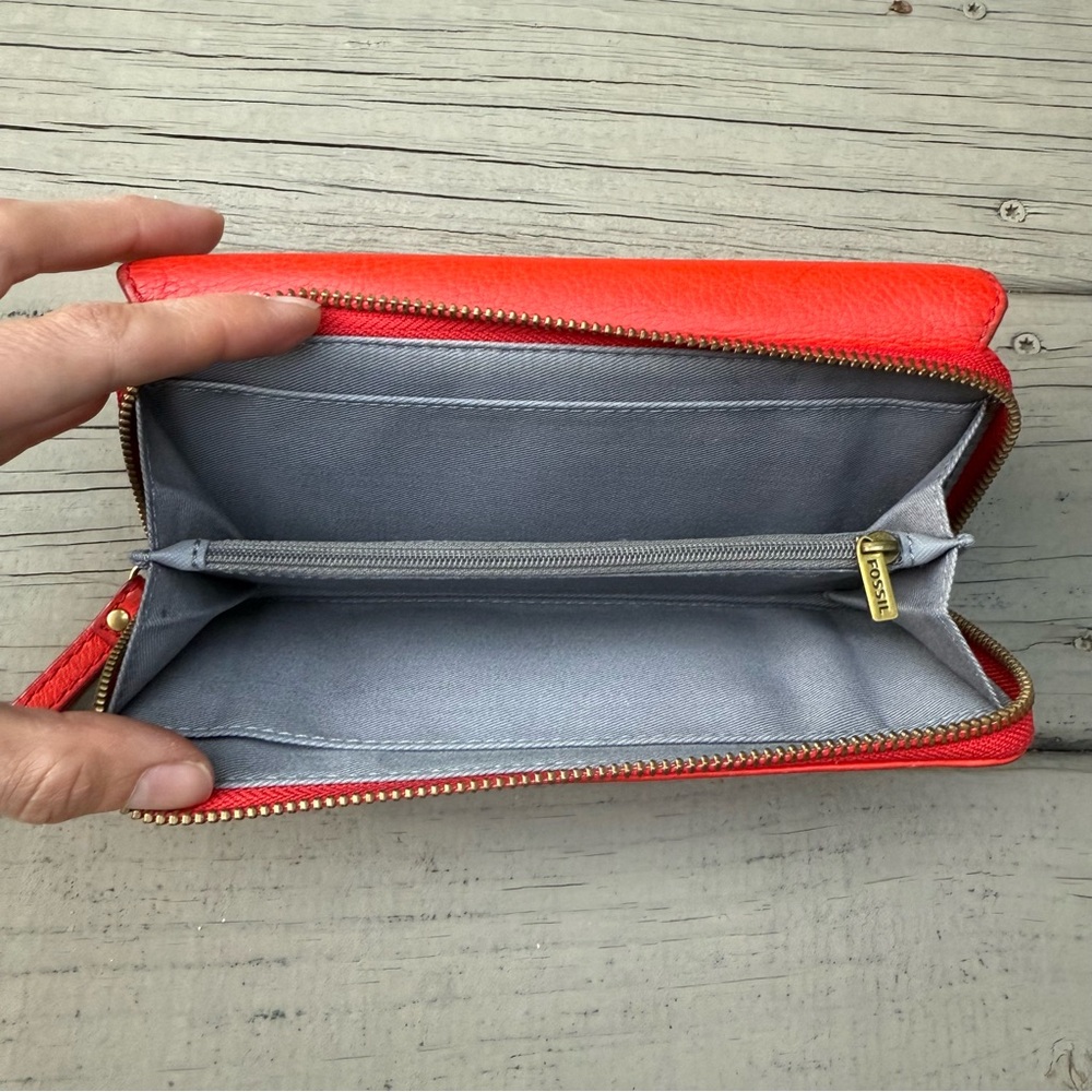 Fossil Red Leather Wallet Wristlet - Picture 14 of 16